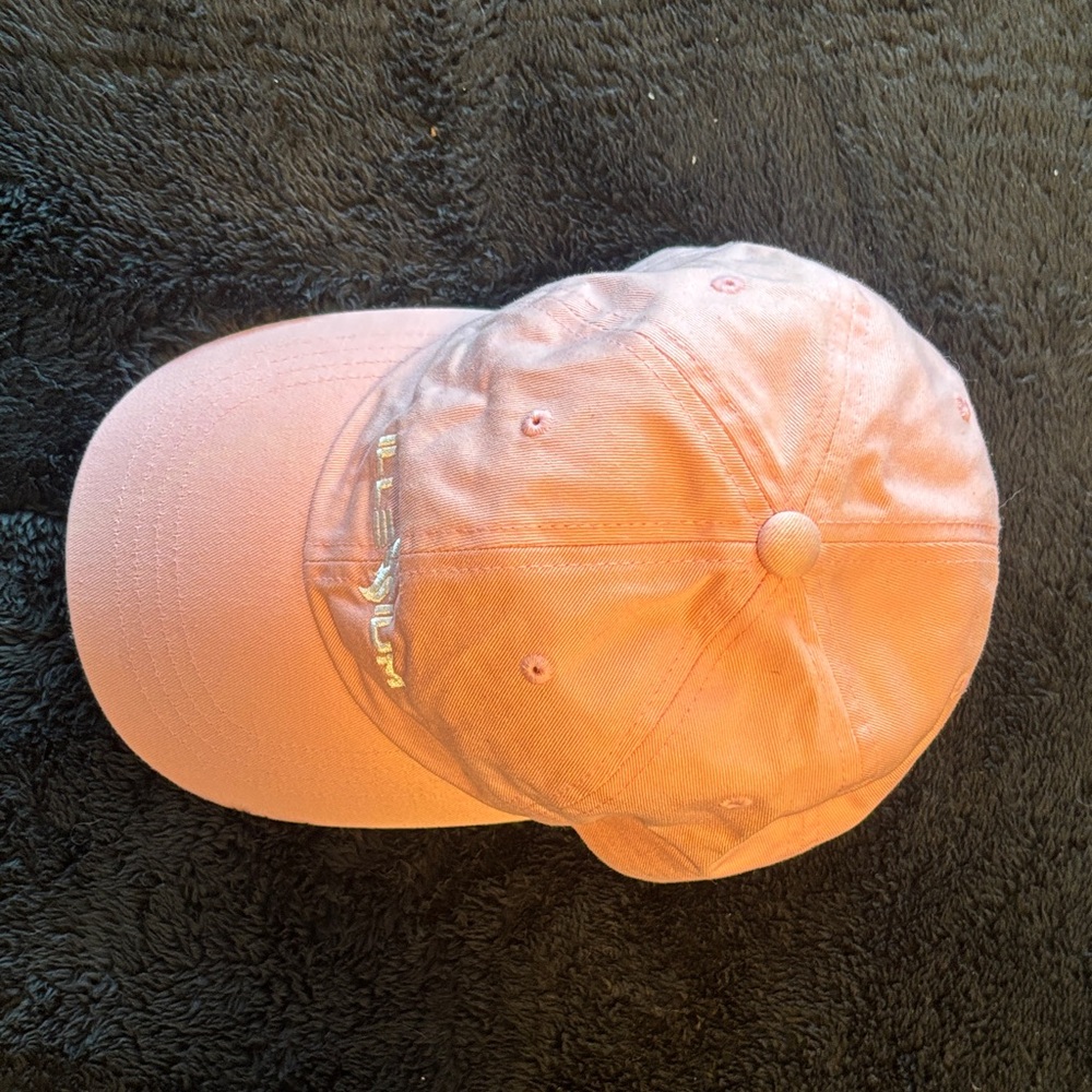 Pink Illenium hat - Picture 4 of 7